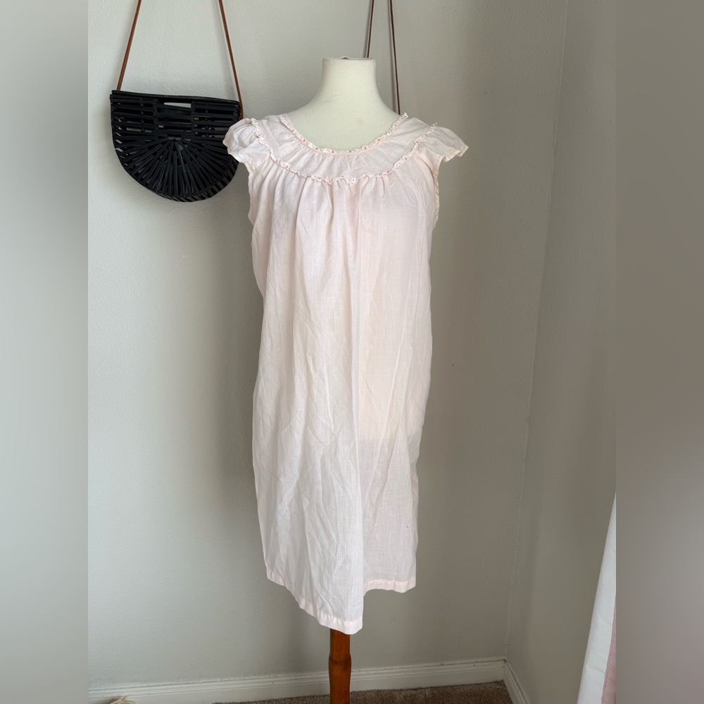 Vintage 1960s Katz Shift Pink Lace Appliqué Nightgown